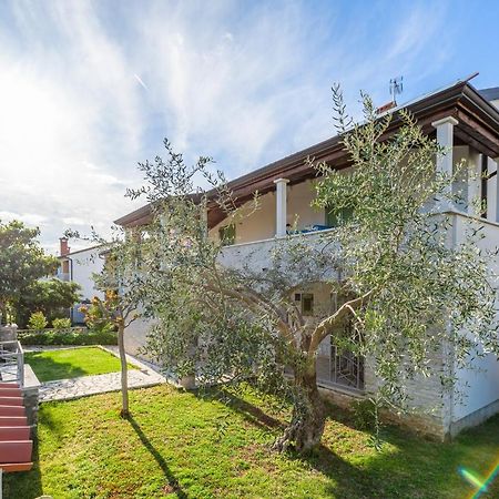Apartman Inteuro Porec Exterior photo